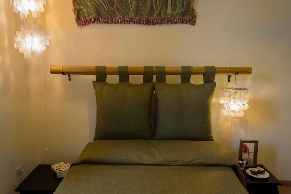 Bed & Breakfast Bed and Breakfast Dimora Dei Giganti Napoli