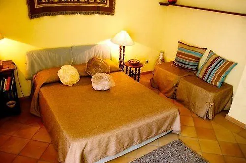 Bed and Breakfast Dimora Dei Giganti Napoli Bed & Breakfast