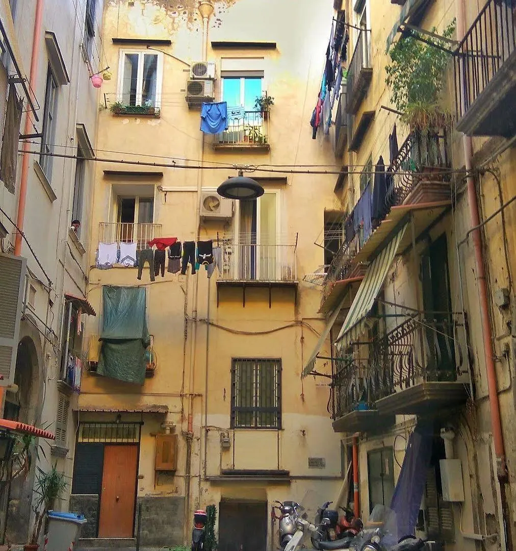 Bed and Breakfast Dimora Dei Giganti Napoli Italia